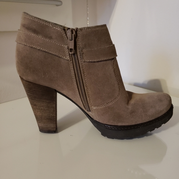 Browns Italian Suede Ankle Buckle Boot Side Zipper Taupe Wooden Heels Woman 37 - Picture 6 of 12